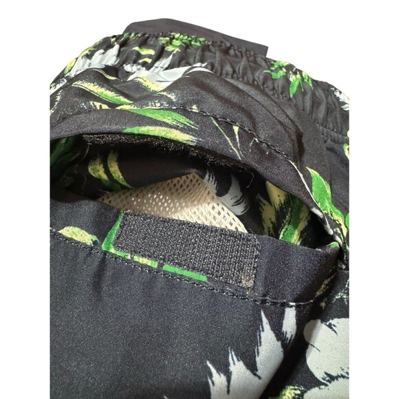 Nautica Navy/Blue Swim Trunks Men’s Size XL NWOT - Picture 8 of 11